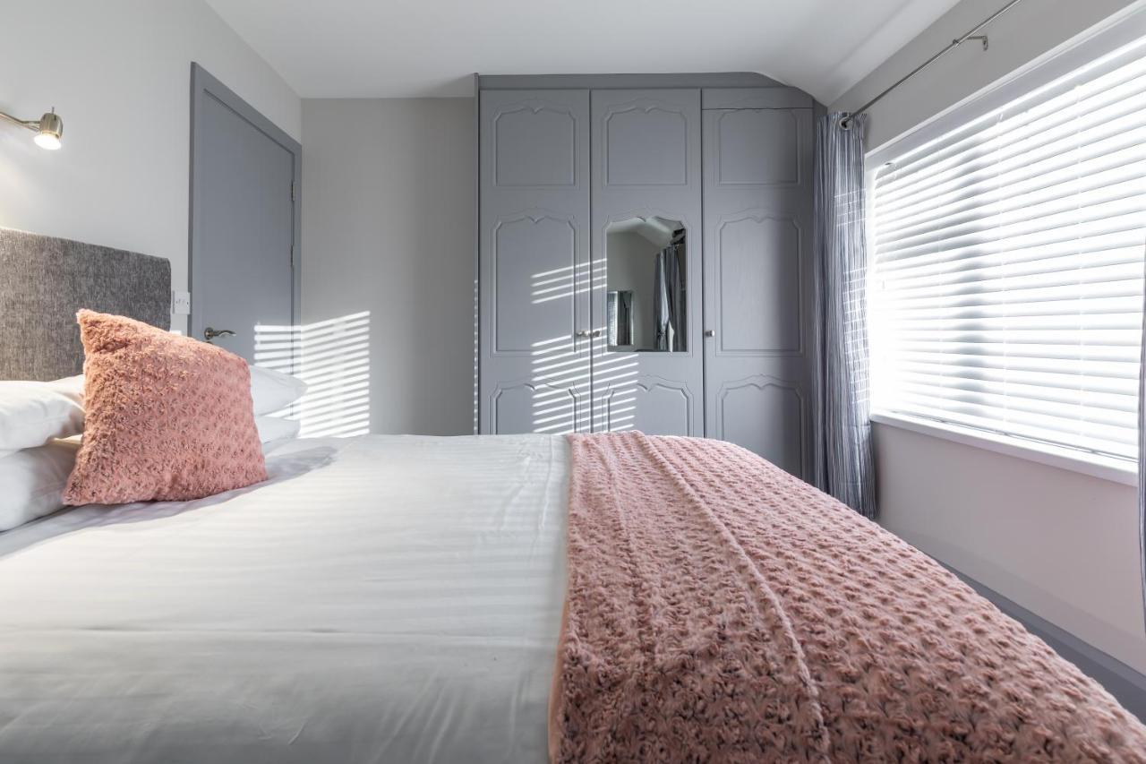 Brookville Guesthouse Тъламор Екстериор снимка