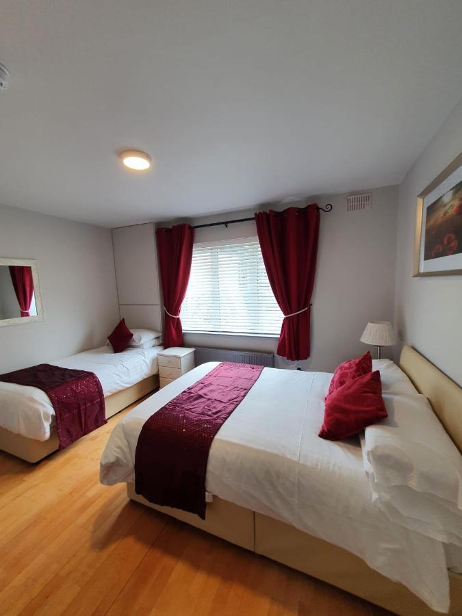 Brookville Guesthouse Тъламор Екстериор снимка
