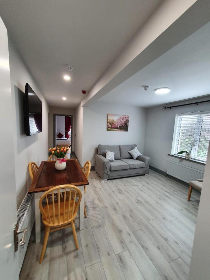 Brookville Guesthouse Тъламор Екстериор снимка